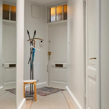 Viihtyisae Kaksio Etu-toeoeloessae Διαμέρισμα Ελσίνκι