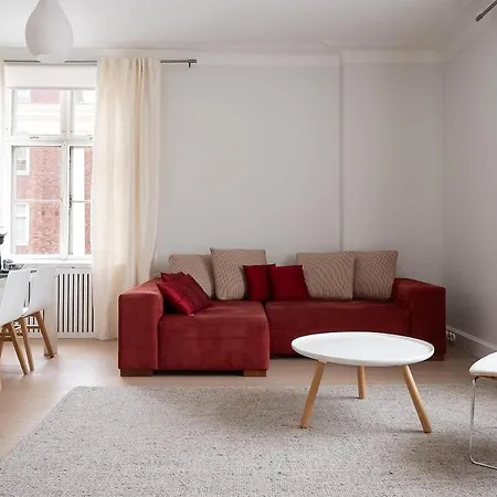 Viihtyisae Kaksio Etu-toeoeloessae * Helsinki