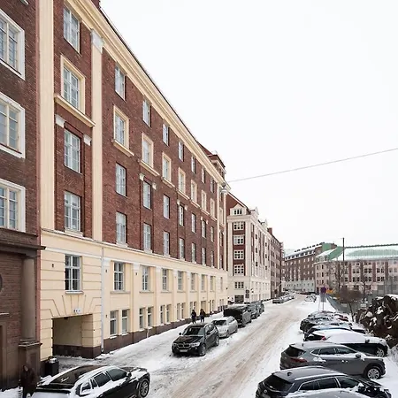 Viihtyisae Kaksio Etu-toeoeloessae Apartamento