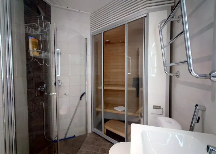 Viihtyisae Kaksio Etu-toeoeloessae *